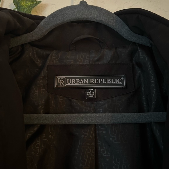 URBAN REPUBLIC JACKET - Picture 3 of 3